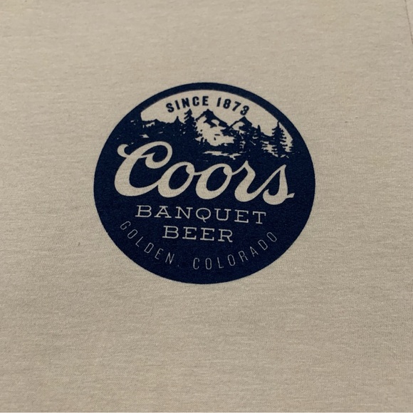 NEW Coors Banquet Beer Golden Colorado T-Shirt Men's Small Short Sleeve Sand - Picture 5 of 7
